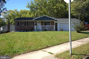 13304 Hardy Ct, Woodbridge, VA 22193 - Photo 2