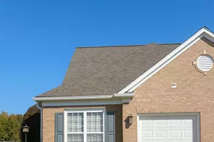 12221 Seaford Ct, Woodbridge, VA 22192 - Photo 2