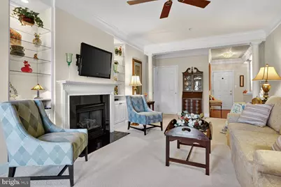 7065 Heritage Hunt Drive #203, Gainesville, VA 20155 - Photo 10