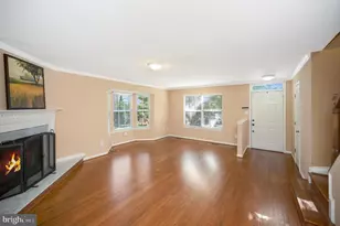 2728 Brier Pond Cir, Woodbridge, VA 22191 - Photo 8