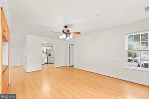 1037 Gardenview Loop, Woodbridge, VA 22191 - Photo 20