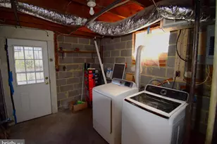 14416 Meridian Dr, Woodbridge, VA 22191 - Photo 12