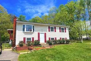 13770 Musket Ct, Woodbridge, VA 22193 - Photo 2