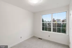 15663 Viewpoint Cir, Dumfries, VA 22025 - Photo 16