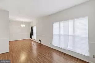 15663 Viewpoint Cir, Dumfries, VA 22025 - Photo 8