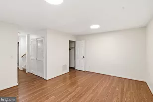 15663 Viewpoint Cir, Dumfries, VA 22025 - Photo 18