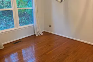 16068 Hayes Ln, Woodbridge, VA 22191 - Photo 4