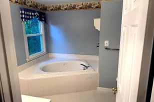 16068 Hayes Ln, Woodbridge, VA 22191 - Photo 14