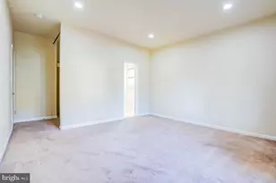 8513 Thomas Dr, Manassas, VA 20110 - Photo 34