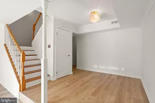 15278 Cloverdale Rd, Woodbridge, VA 22193 - Photo 8