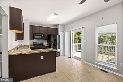 15719 Lansdale Place, Dumfries, VA 22025 - Photo 16