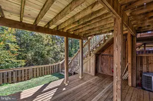 15719 Lansdale Pl, Dumfries, VA 22025 - Photo 8