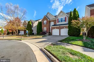 8605 Ellis Ford Pl, Gainesville, VA 20155 - Photo 4