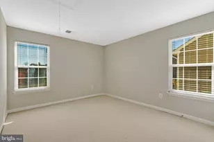 8605 Ellis Ford Pl, Gainesville, VA 20155 - Photo 58