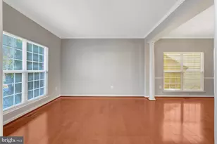 8605 Ellis Ford Pl, Gainesville, VA 20155 - Photo 6