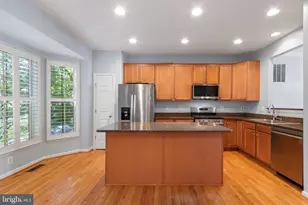 12904 Leatherwood Ln, Woodbridge, VA 22192 - Photo 16