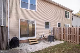 15036 Cherrydale Dr, Woodbridge, VA 22193 - Photo 26