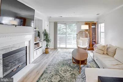 13615 Garfield Place #203, Woodbridge, VA 22191 - Photo 2