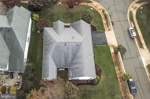 5243 Canyon Creek Way, Haymarket, VA 20169 - Photo 4