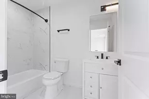 8111 Oak St, Manassas, VA 20111 - Photo 34