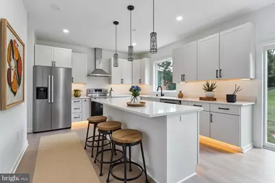 8111 Oak Street, Manassas, VA 20111 - Photo 6