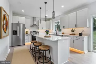 8111 Oak St, Manassas, VA 20111 - Photo 6