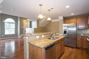 15426 Rosemont Manor Dr, Haymarket, VA 20169 - Photo 12