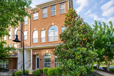 15426 Rosemont Manor Drive, Haymarket, VA 20169 - Photo 2