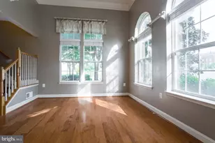 15426 Rosemont Manor Dr, Haymarket, VA 20169 - Photo 8