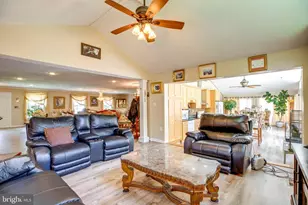 10009 Bent Tree Ln, Manassas, VA 20111 - Photo 14