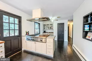 1329 Devils Reach Rd, Woodbridge, VA 22192 - Photo 10