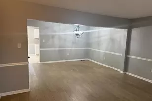 2851 Bowes Ln, Woodbridge, VA 22193 - Photo 2