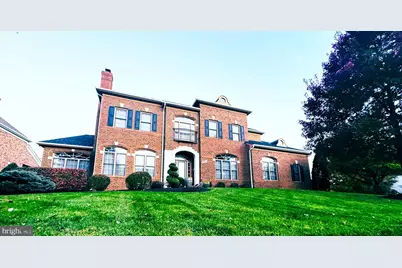 8301 Hancock Court, Gainesville, VA 20155 - Photo 2