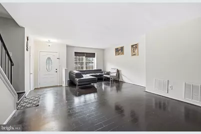 8514 Charnwood Court, Manassas, VA 20111 - Photo 4