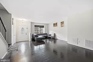 8514 Charnwood Ct, Manassas, VA 20111 - Photo 4