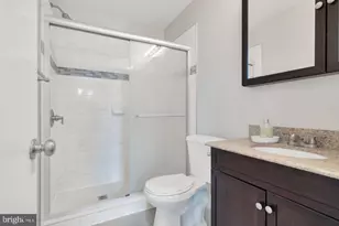 1947 Winslow Ct, Woodbridge, VA 22191 - Photo 14