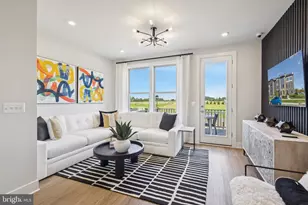 8792 Noether St, Manassas, VA 20109 - Photo 4