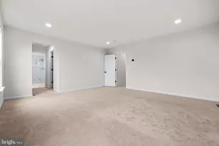 9516 Kimbleton Hall Loop, Manassas Park, VA 20111 - Photo 22