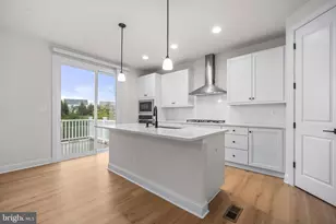 9516 Kimbleton Hall Loop, Manassas Park, VA 20111 - Photo 12