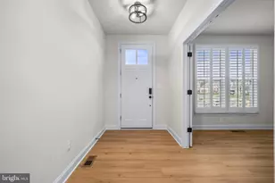 9516 Kimbleton Hall Loop, Manassas Park, VA 20111 - Photo 4