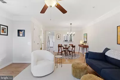 11708 Tolson Place #11708, Woodbridge, VA 22192 - Photo 10