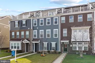 1672 Sandpiper Bay Loop, Dumfries, VA 22026 - Photo 2