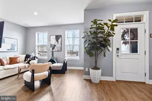 1672 Sandpiper Bay Loop, Dumfries, VA 22026 - Photo 4