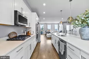 1672 Sandpiper Bay Loop, Dumfries, VA 22026 - Photo 12