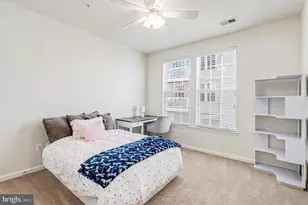 6900 Kona Dr, Gainesville, VA 20155 - Photo 16