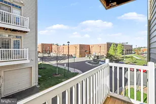 6900 Kona Dr, Gainesville, VA 20155 - Photo 22