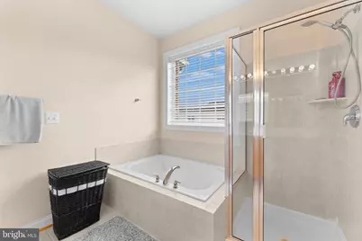 15908 Mackenzie Manor Drive, Haymarket, VA 20169 - Photo 32