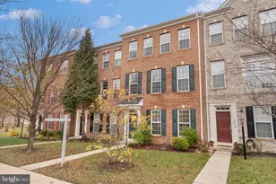 15908 Mackenzie Manor Dr, Haymarket, VA 20169 - Photo 2