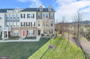 2033 Alder Ln, Dumfries, VA 22026 - Photo 2