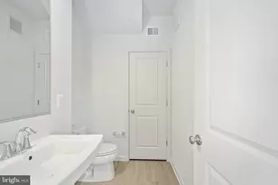 2540 Neabsco Common Pl, Woodbridge, VA 22191 - Photo 18